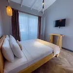 Trina Talles - Luxury Design Adult Only Otel Alaçatı