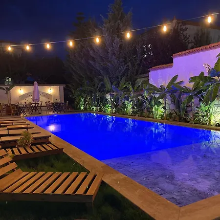 Trina Talles - Luxury Design Adult Only Ξενοδοχείο 4*