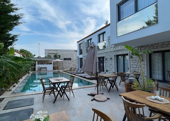 Trina Talles - Luxury Design Adult Only ألاتشاتي